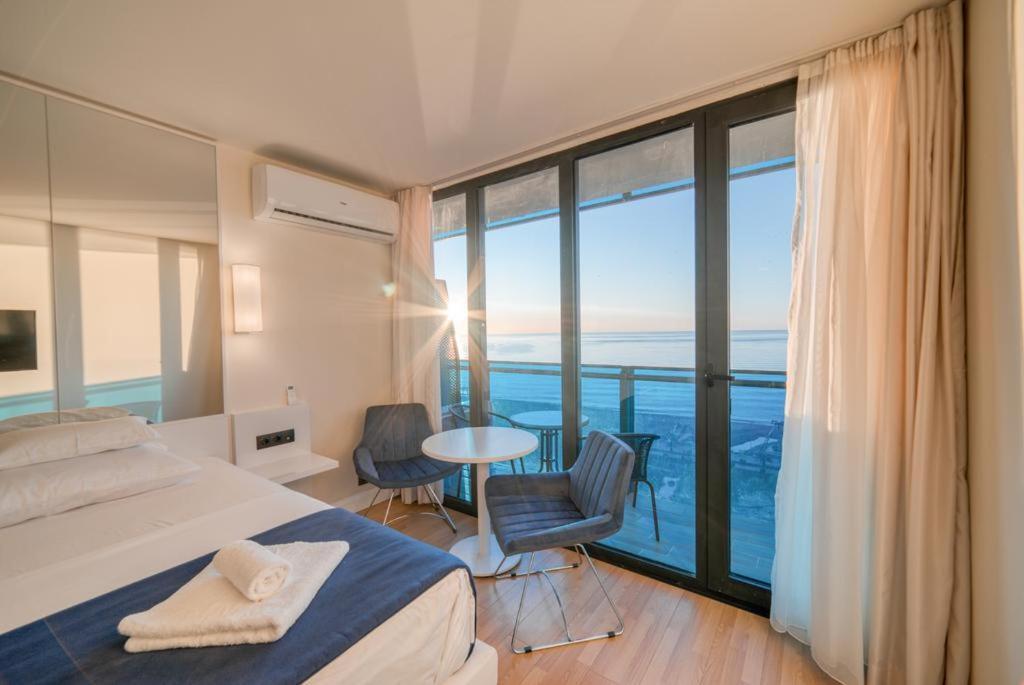 Orbi Hotel Μπατούμι Εξωτερικό φωτογραφία